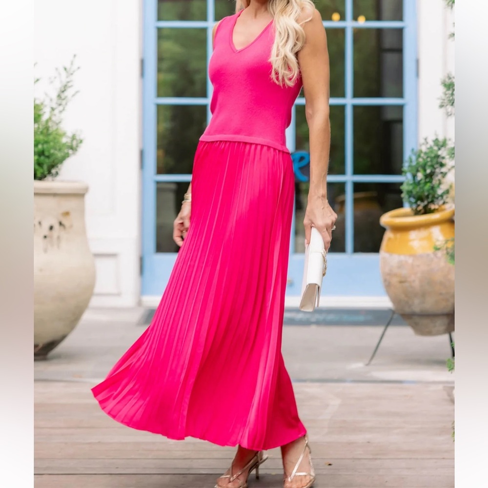 AVARA Madeleine Hot Pink Midi dress XS. Length 48”